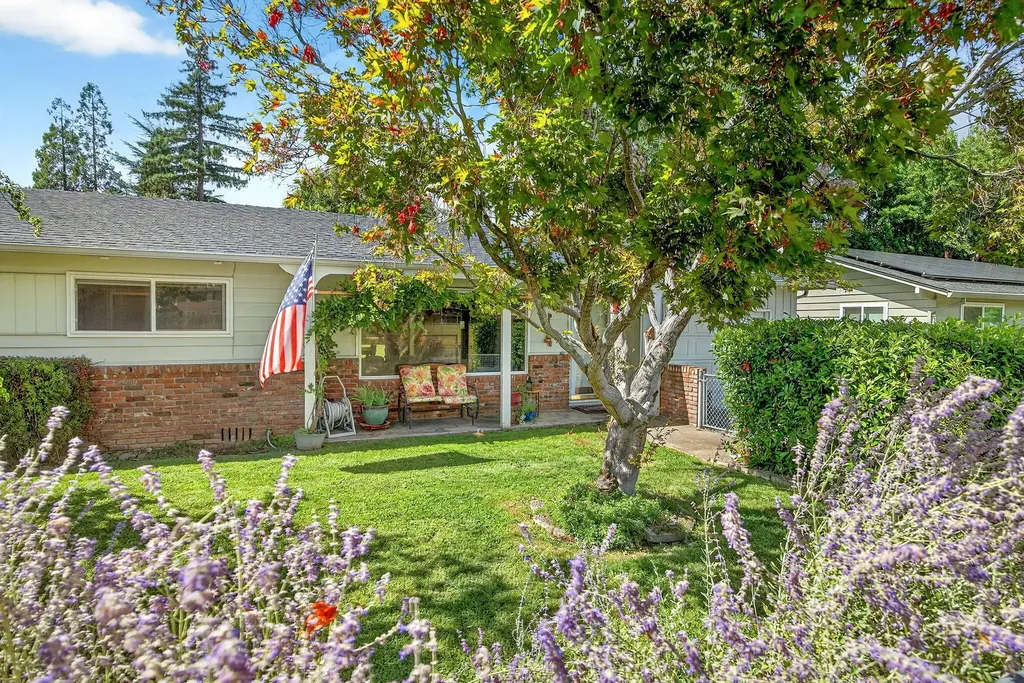 120 Jacoby Street Gold Hill OR 97525