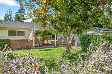 120 Jacoby Street Gold Hill OR 97525