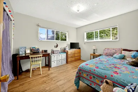120 Jacoby Street Gold Hill OR 97525