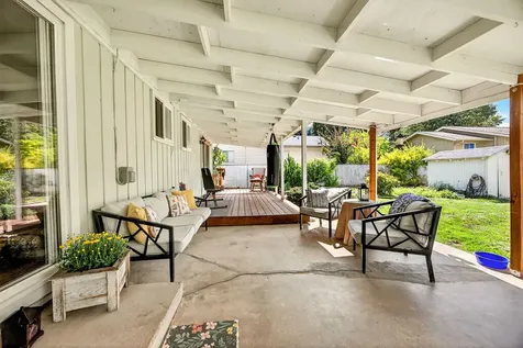 120 Jacoby Street Gold Hill OR 97525
