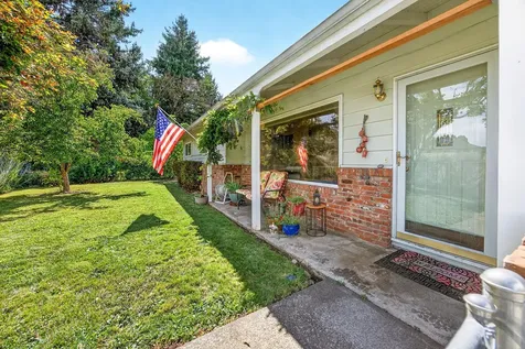 120 Jacoby Street Gold Hill OR 97525