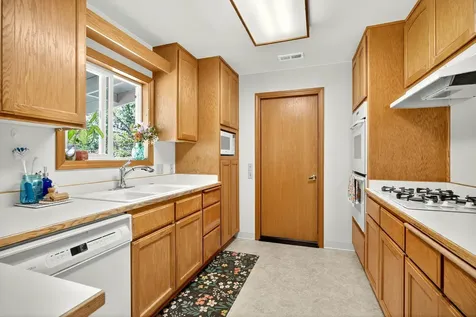 120 Jacoby Street Gold Hill OR 97525