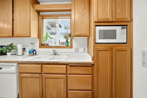 120 Jacoby Street Gold Hill OR 97525