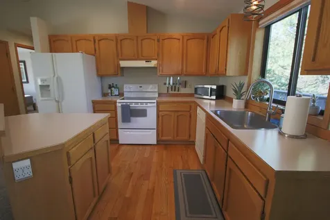 1385 NE Williamson Boulevard Bend OR 97701