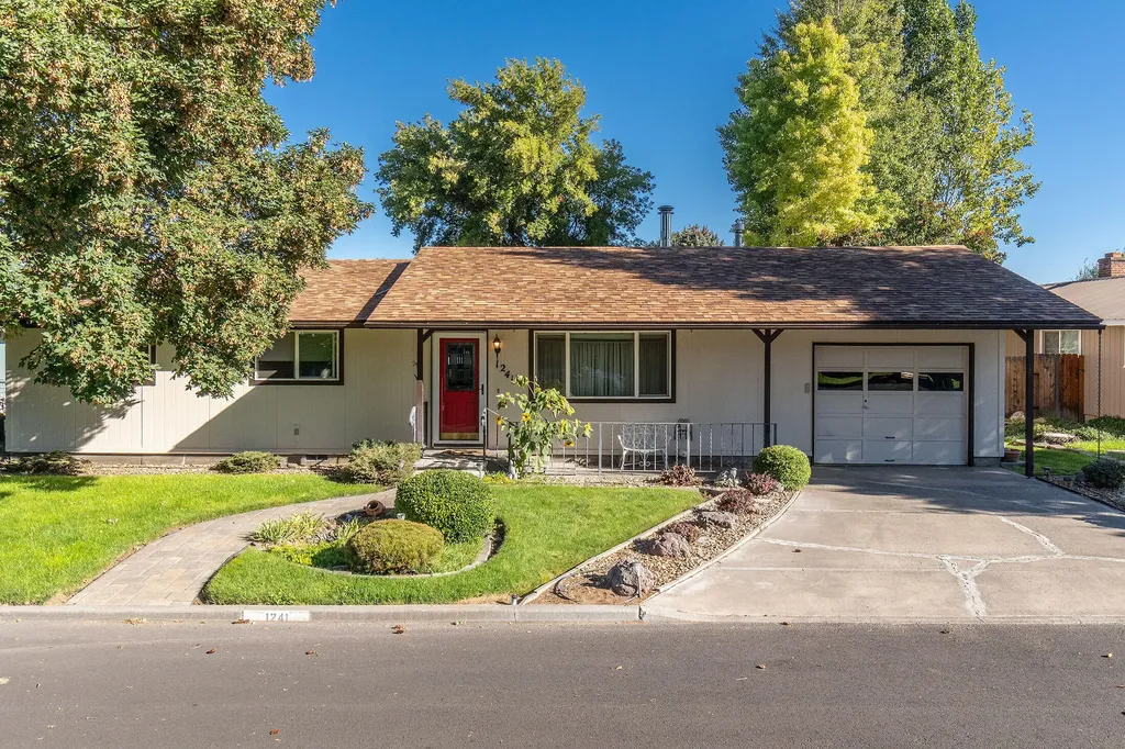 1241 SE 7th Street Prineville OR 97754