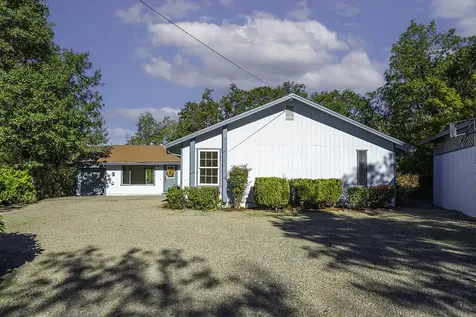 6570 Old Stage Road Central Point OR 97502