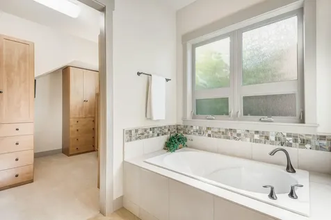 1975 NW Harriman Street Bend OR 97703