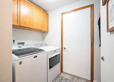 3036 NE Royal Court Bend OR 97701