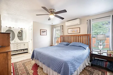 3036 NE Royal Court Bend OR 97701