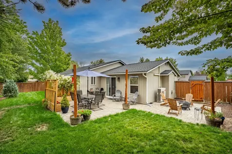 3036 NE Royal Court Bend OR 97701