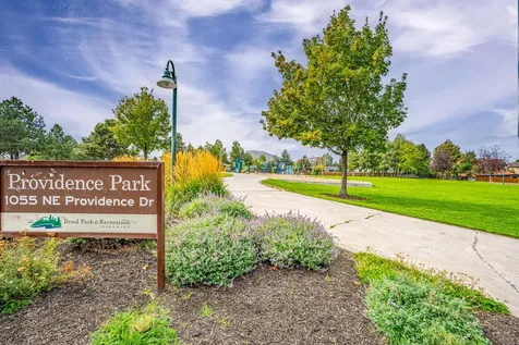 3036 NE Royal Court Bend OR 97701