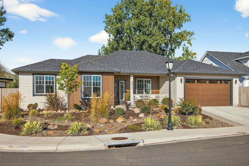 3817 Arena Drive Medford OR 97504
