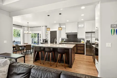 3817 Arena Drive Medford OR 97504