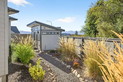 3817 Arena Drive Medford OR 97504