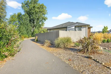 3817 Arena Drive Medford OR 97504