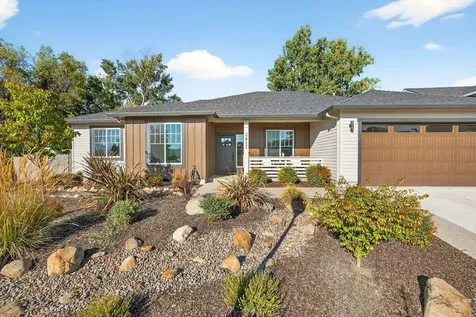 3817 Arena Drive Medford OR 97504