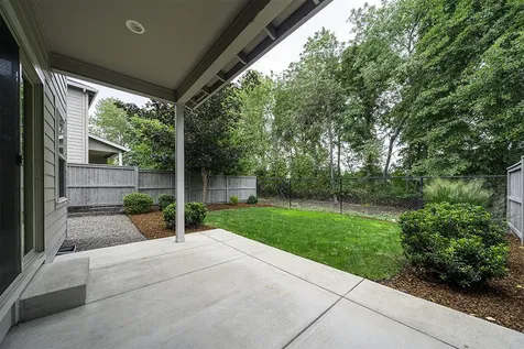 3860 Creek View Drive Medford OR 97504