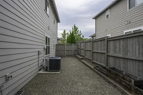 3860 Creek View Drive Medford OR 97504