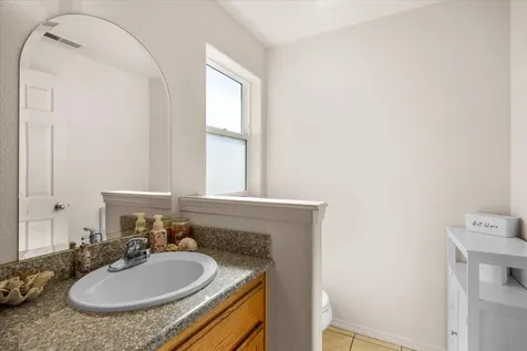 8242 Kestrel Way White City OR 97503