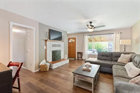 1016 NW Bellevue Place Grants Pass OR 97526