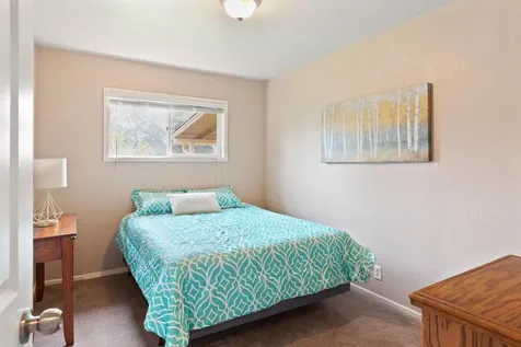 1016 NW Bellevue Place Grants Pass OR 97526
