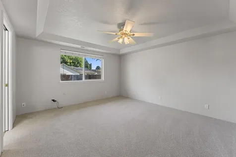 1017 Fairfield Avenue Central Point OR 97502