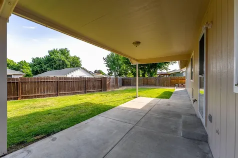 1017 Fairfield Avenue Central Point OR 97502