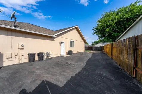 1017 Fairfield Avenue Central Point OR 97502