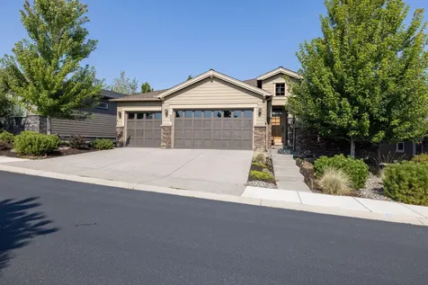 2464 NW Majestic Ridge Drive Bend OR 97703
