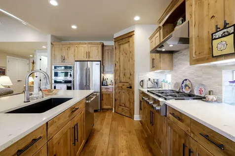 2464 NW Majestic Ridge Drive Bend OR 97703