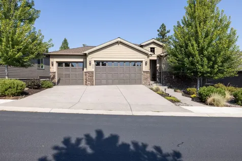 2464 NW Majestic Ridge Drive Bend OR 97703