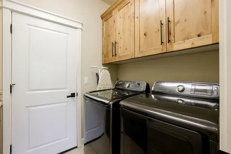 2464 NW Majestic Ridge Drive Bend OR 97703