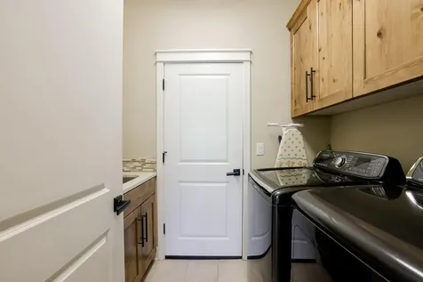 2464 NW Majestic Ridge Drive Bend OR 97703
