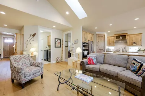 2464 NW Majestic Ridge Drive Bend OR 97703
