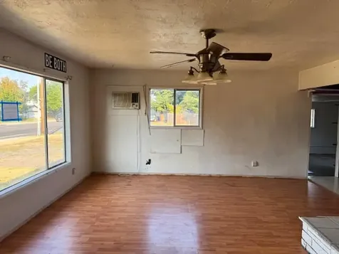 877 Garfield Street Medford OR 97501