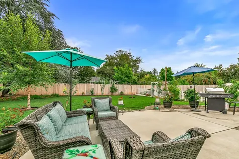325 Sutter Avenue Medford OR 97504
