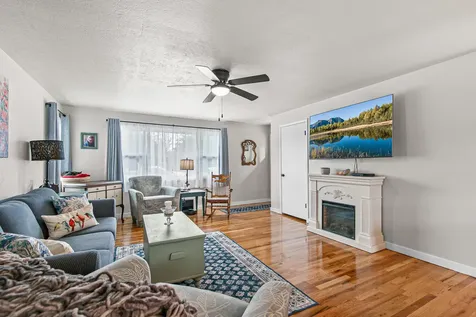 325 Sutter Avenue Medford OR 97504