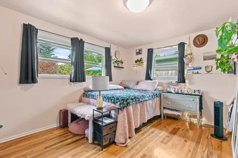 325 Sutter Avenue Medford OR 97504