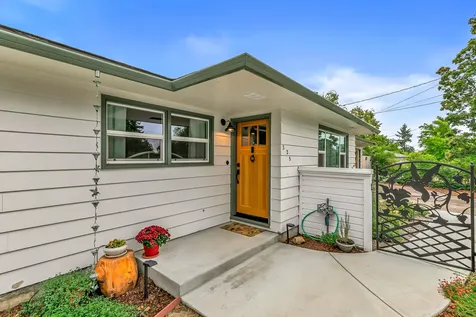325 Sutter Avenue Medford OR 97504