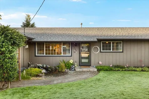1405 NE A Street Grants Pass OR 97526