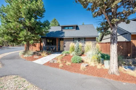 930 E Desperado Trail Sisters OR 97759