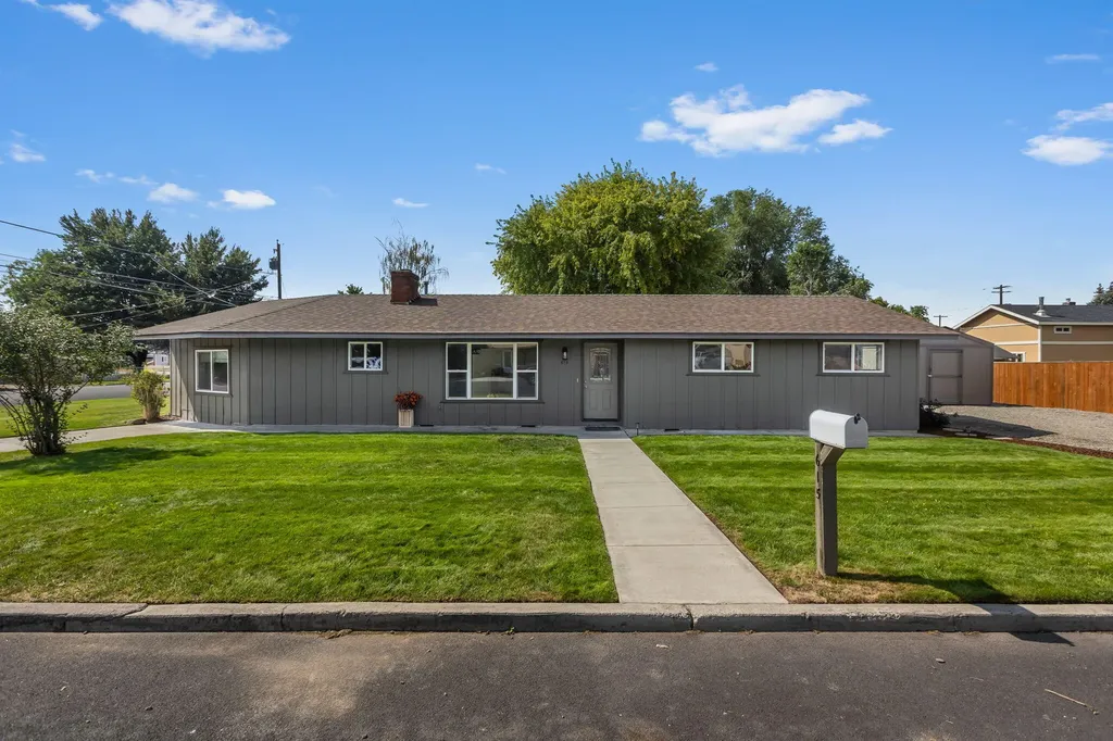 615 NE Fairview Street Prineville OR 97754