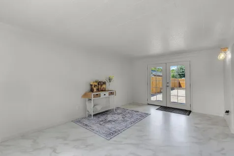 615 NE Fairview Street Prineville OR 97754