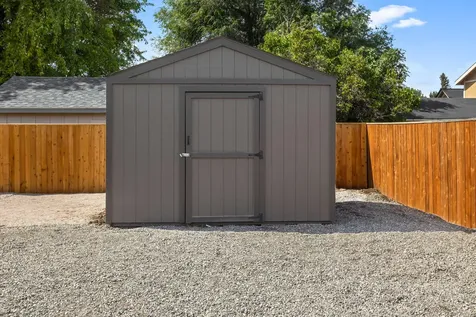 615 NE Fairview Street Prineville OR 97754