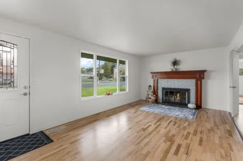 615 NE Fairview Street Prineville OR 97754