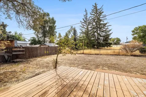 528 SE Cascade Avenue Redmond OR 97756