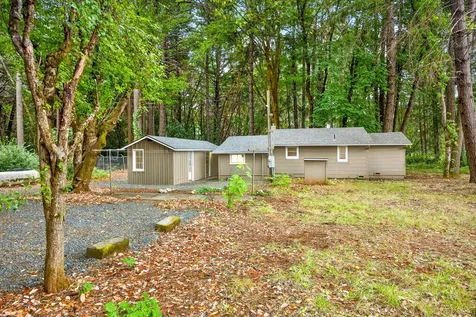 367 Madrona Drive Cave Junction OR 97523