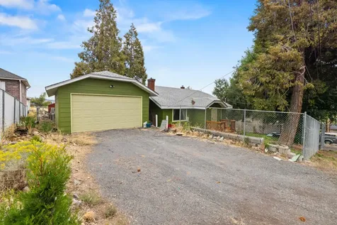 1019 Laurel Street Klamath Falls OR 97601