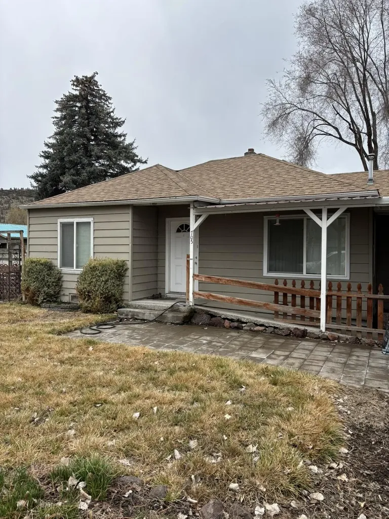 705 SE Elm Street Prineville OR 97754