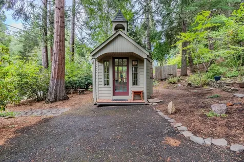 355 Granite Street Ashland OR 97520